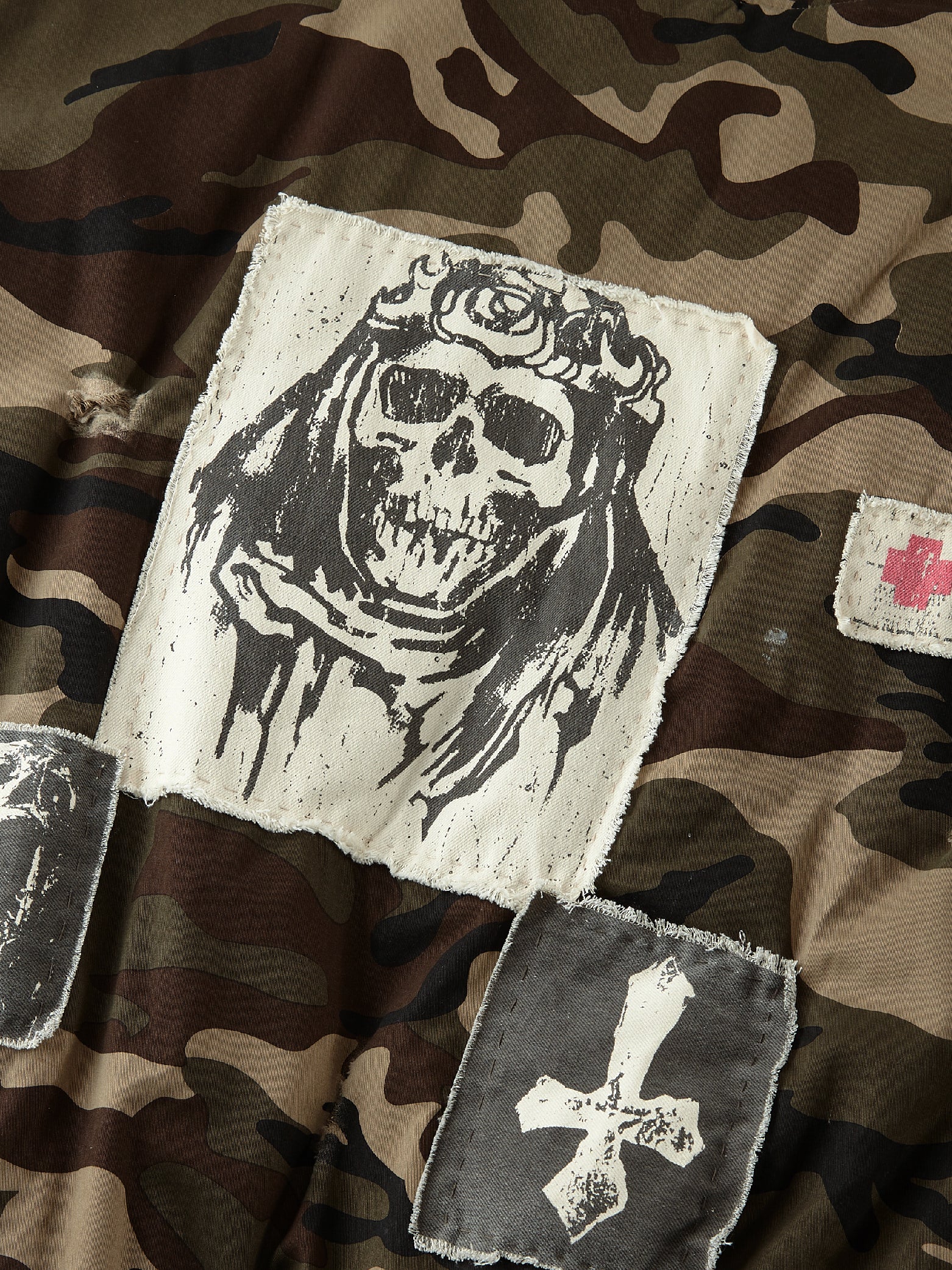 HELL CROSS WASHED VINTAGE PATCH DISTRESSED CAMOUFLAGE COTTON JACKET CAMOUFLAGE GREY