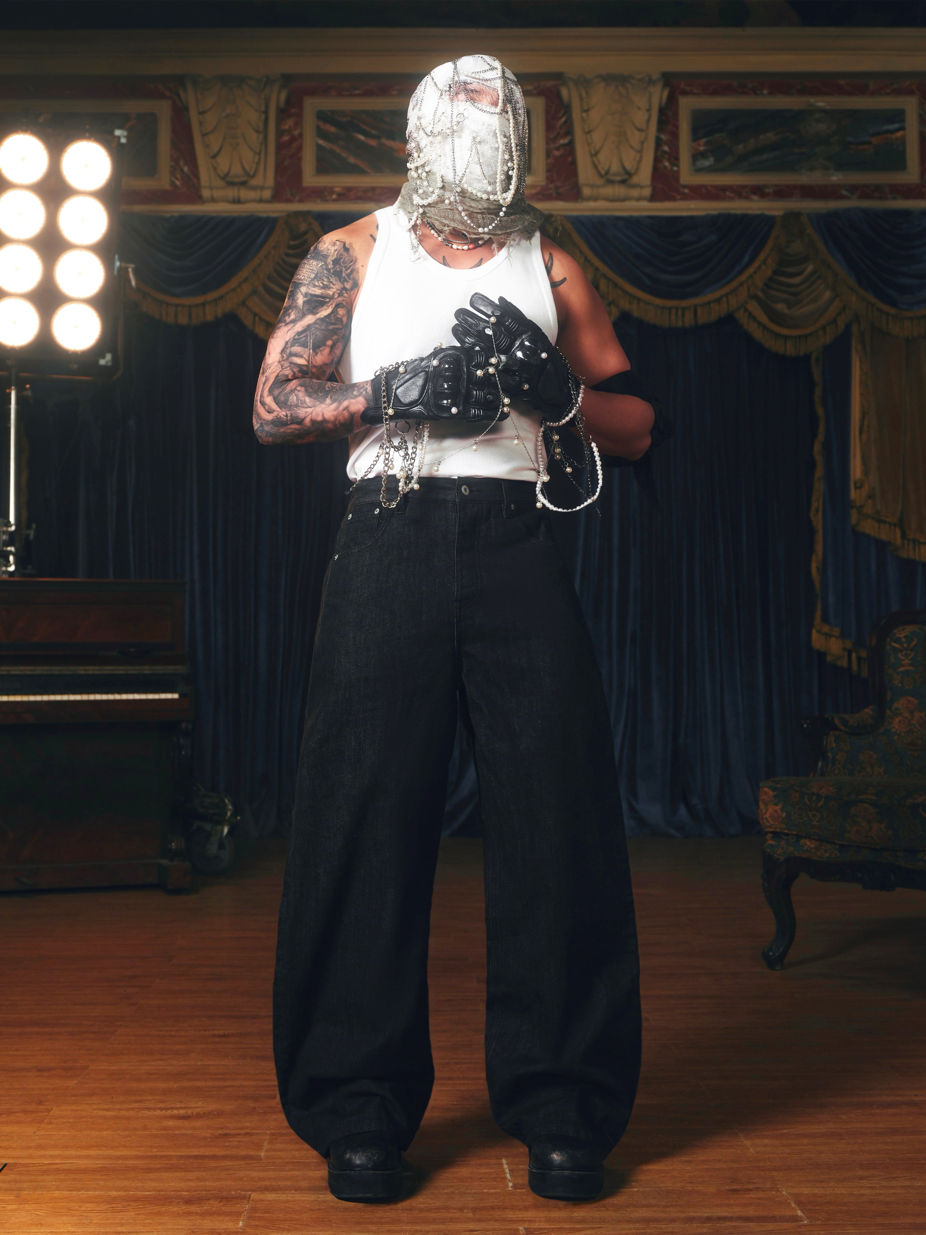 NIGHT FOG RED EARED CATTLE SCIMITAR WIDE LEGS JEANS