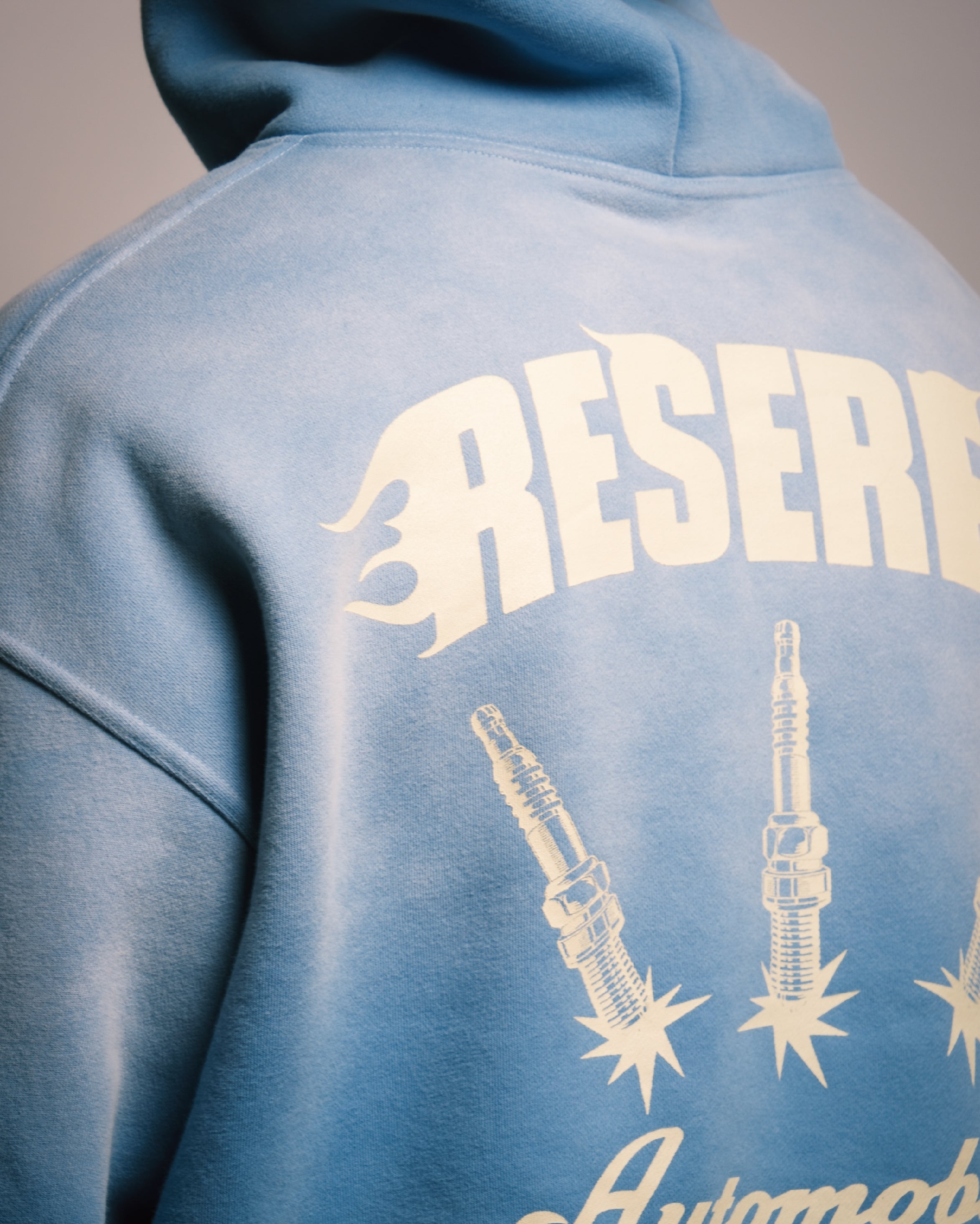 SPARK SHARD RETRO PRINT FADED 345G HOODIE MISTY BLUE