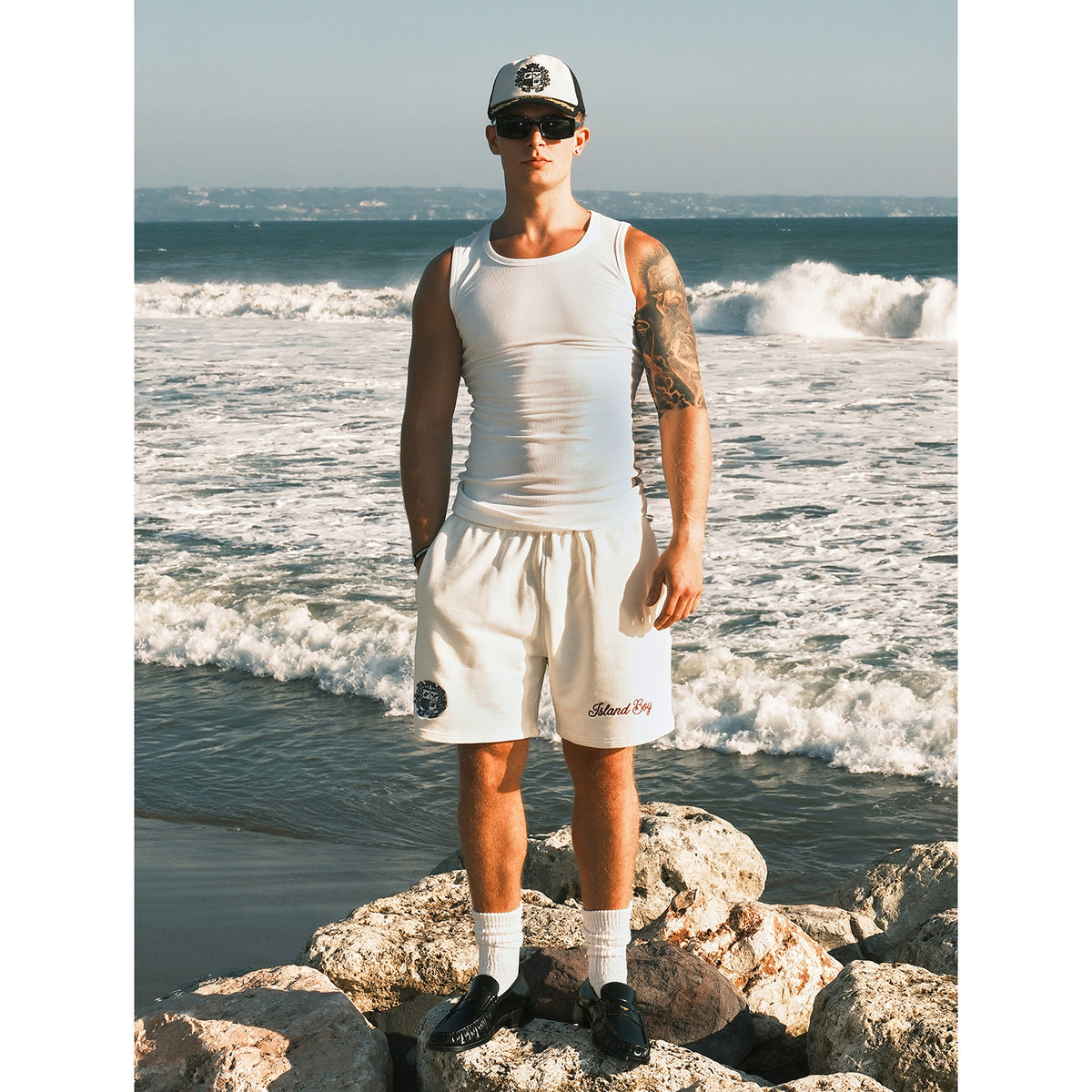 RESERFF Club Badge Island Club Graphic Shorts, Women High‑Rise Badge Print Casual Summer Shorts