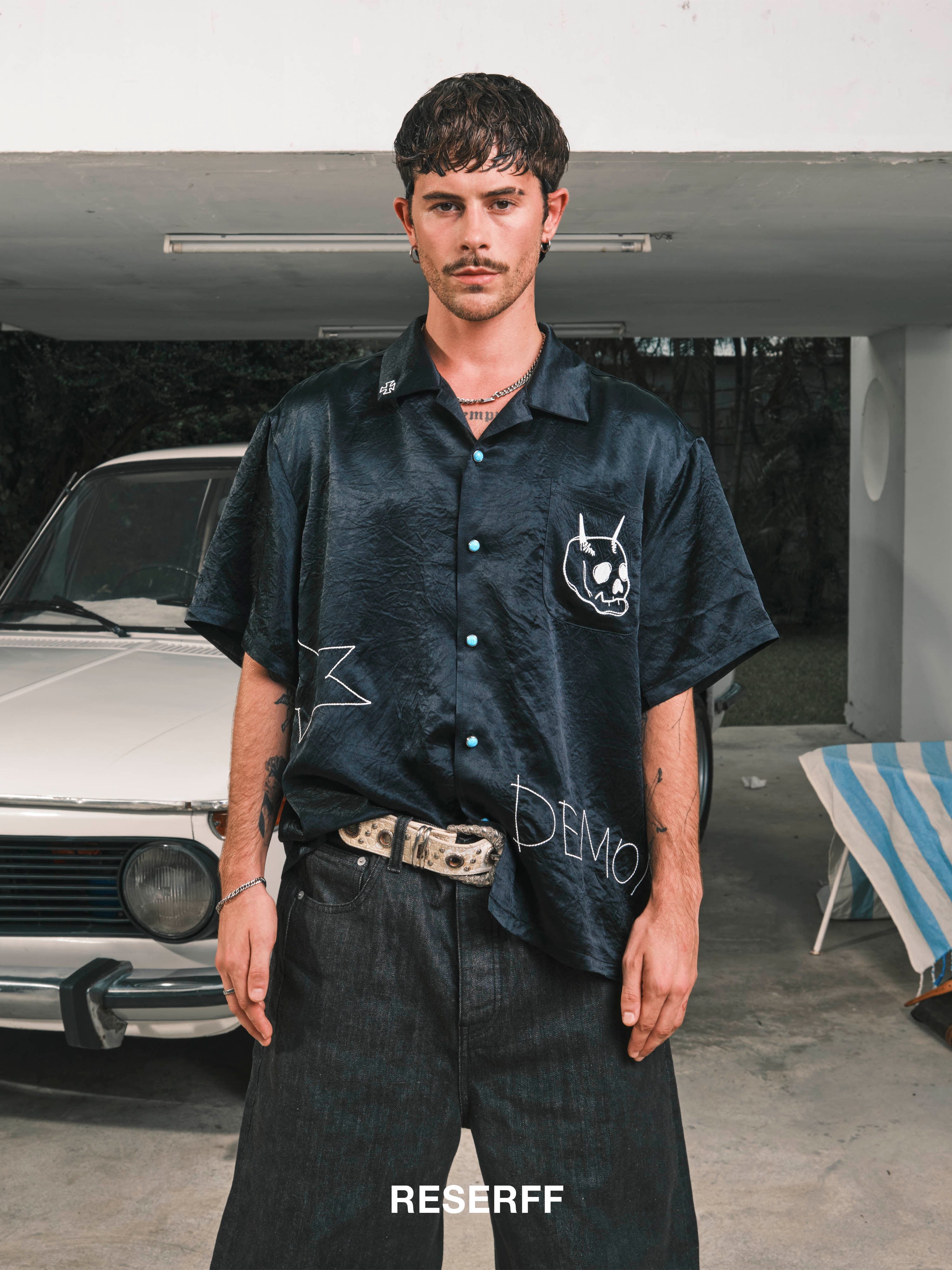 MALEVOLENT STAR WITCH ACETATE EMBROIDERED PATTERN TEXTURE BUTTONS WIDE SHORT SILHOUETTE SHIRT