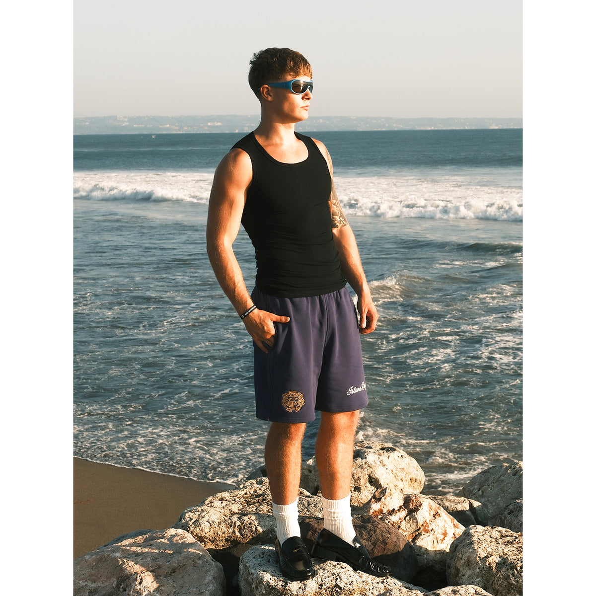 RESERFF Club Badge Island Club Graphic Shorts, Women High‑Rise Badge Print Casual Summer Shorts